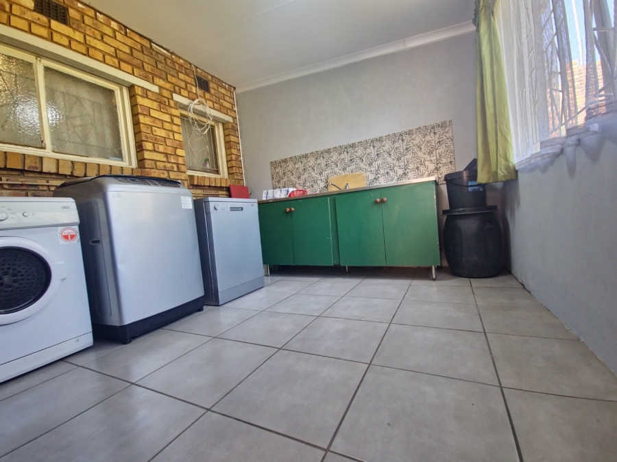 0 Bedroom Property for Sale in Lodeyko Gauteng