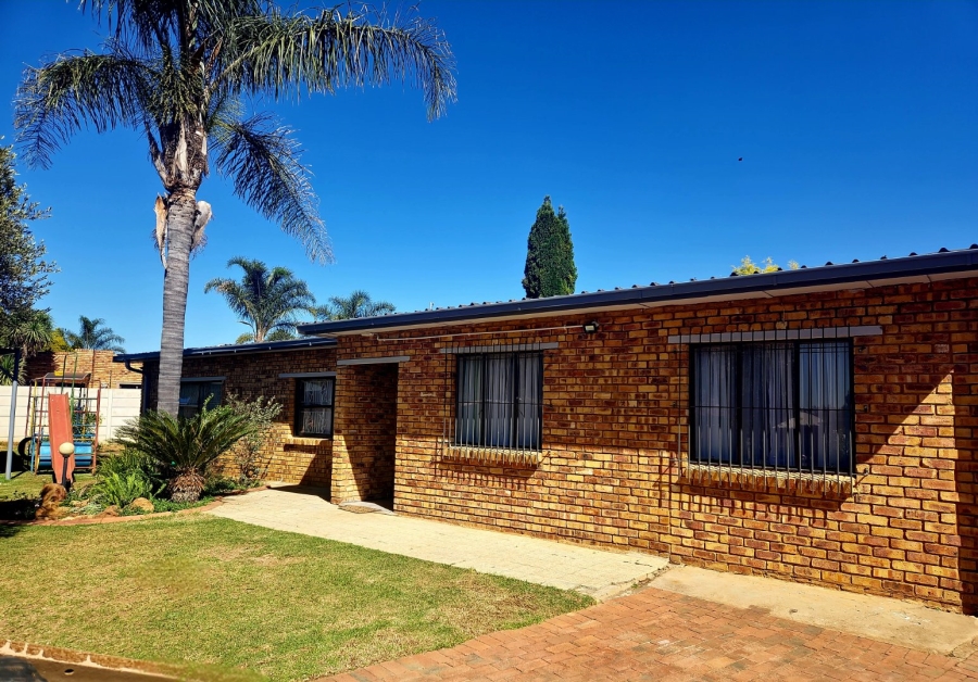 0 Bedroom Property for Sale in Lodeyko Gauteng