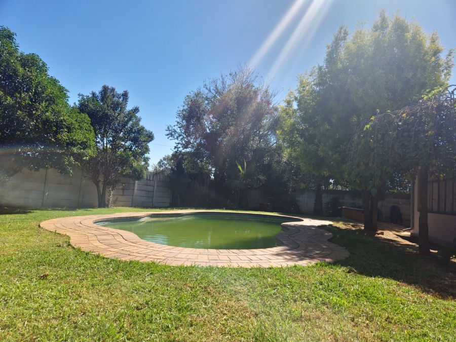 0 Bedroom Property for Sale in Lodeyko Gauteng