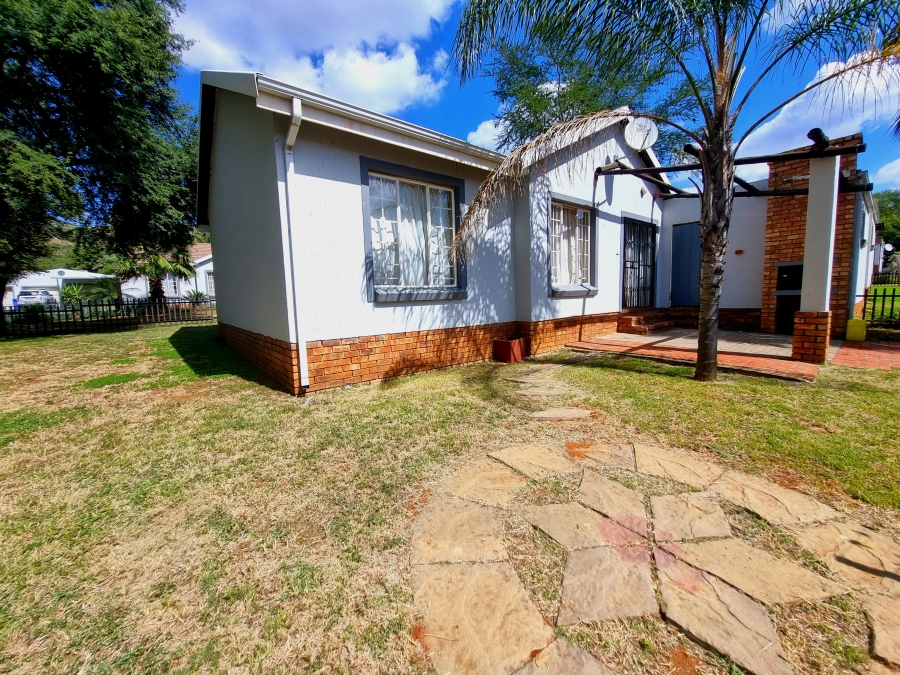 2 Bedroom Property for Sale in Amandasig Gauteng