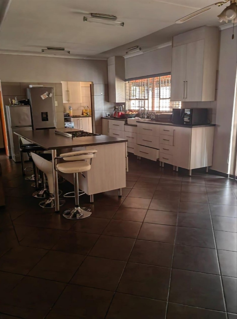 3 Bedroom Property for Sale in Dorandia Gauteng