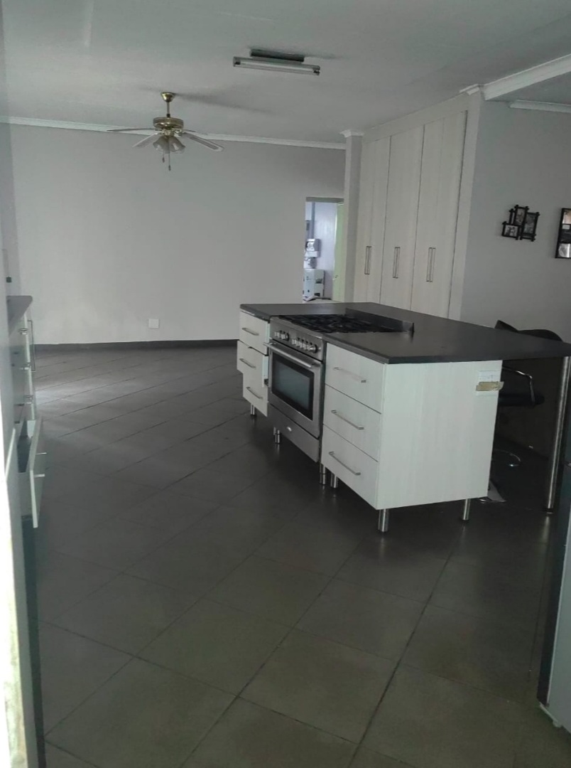 3 Bedroom Property for Sale in Dorandia Gauteng