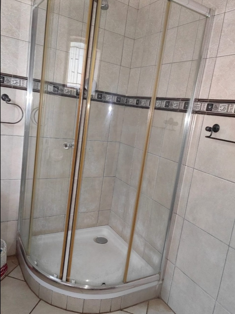 3 Bedroom Property for Sale in Dorandia Gauteng