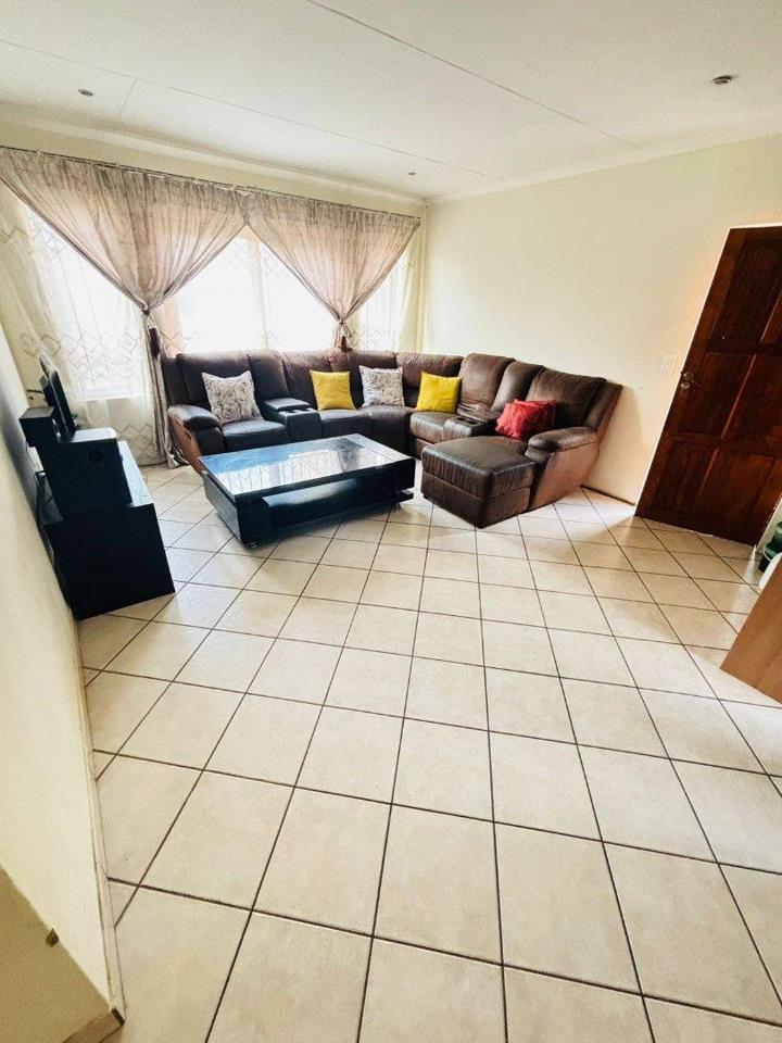 3 Bedroom Property for Sale in The Reeds Gauteng