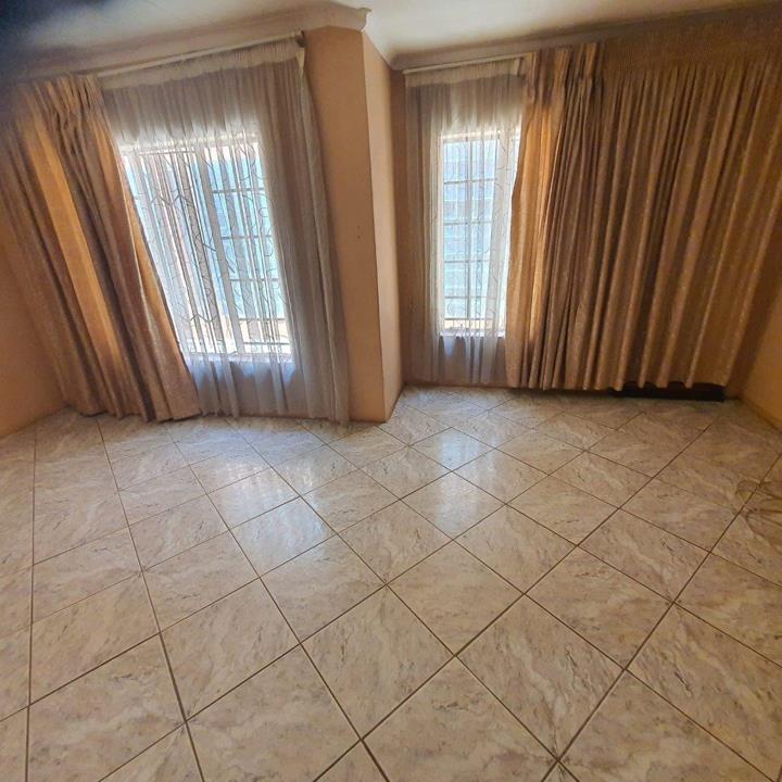 4 Bedroom Property for Sale in Mamelodi East Gauteng