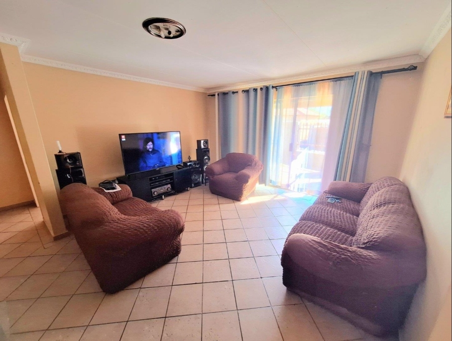 3 Bedroom Property for Sale in Pretoria North Gauteng