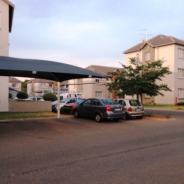 To Let 1 Bedroom Property for Rent in Klippoortjie Gauteng