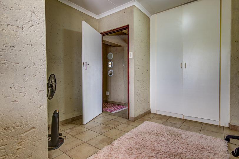 0 Bedroom Property for Sale in Glen Marais Gauteng