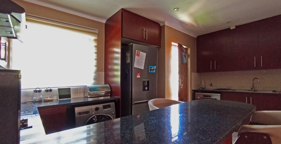 3 Bedroom Property for Sale in Thatchfield Gauteng