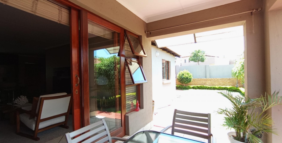 3 Bedroom Property for Sale in Thatchfield Gauteng