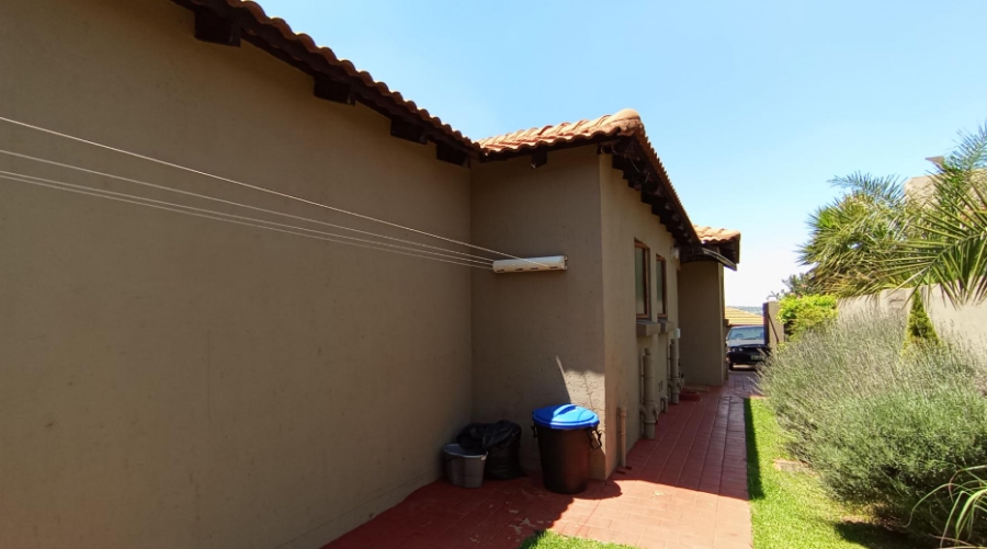 3 Bedroom Property for Sale in Thatchfield Gauteng