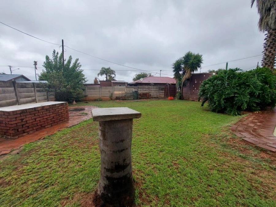 4 Bedroom Property for Sale in Danville Gauteng