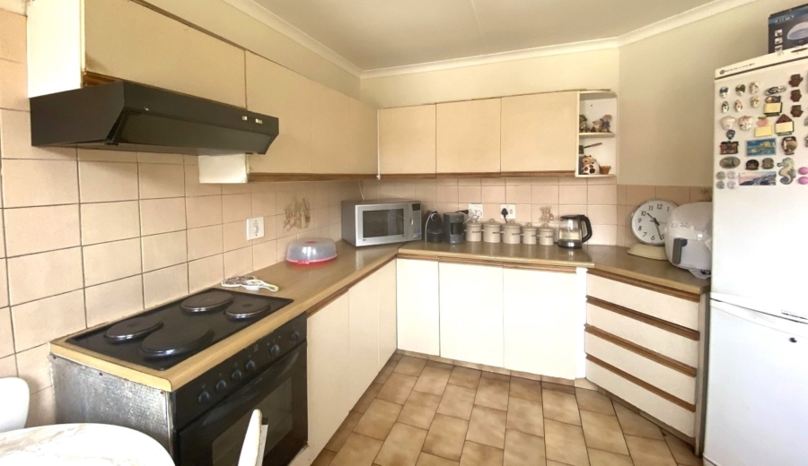 4 Bedroom Property for Sale in Rietvalleipark Gauteng