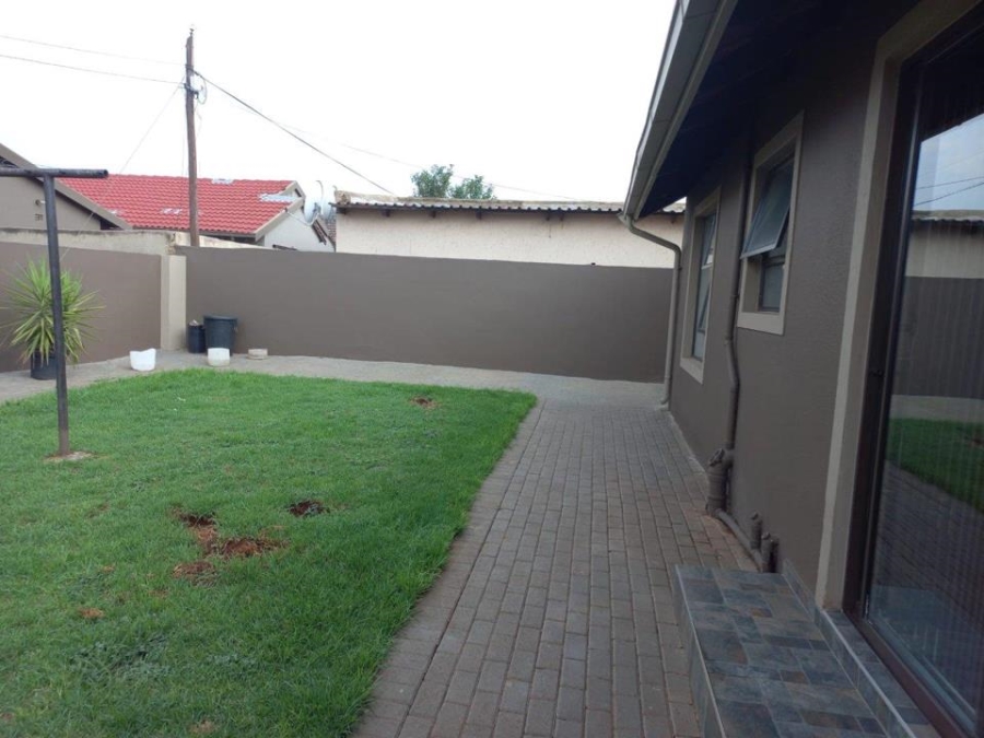 3 Bedroom Property for Sale in Vosloorus Gauteng