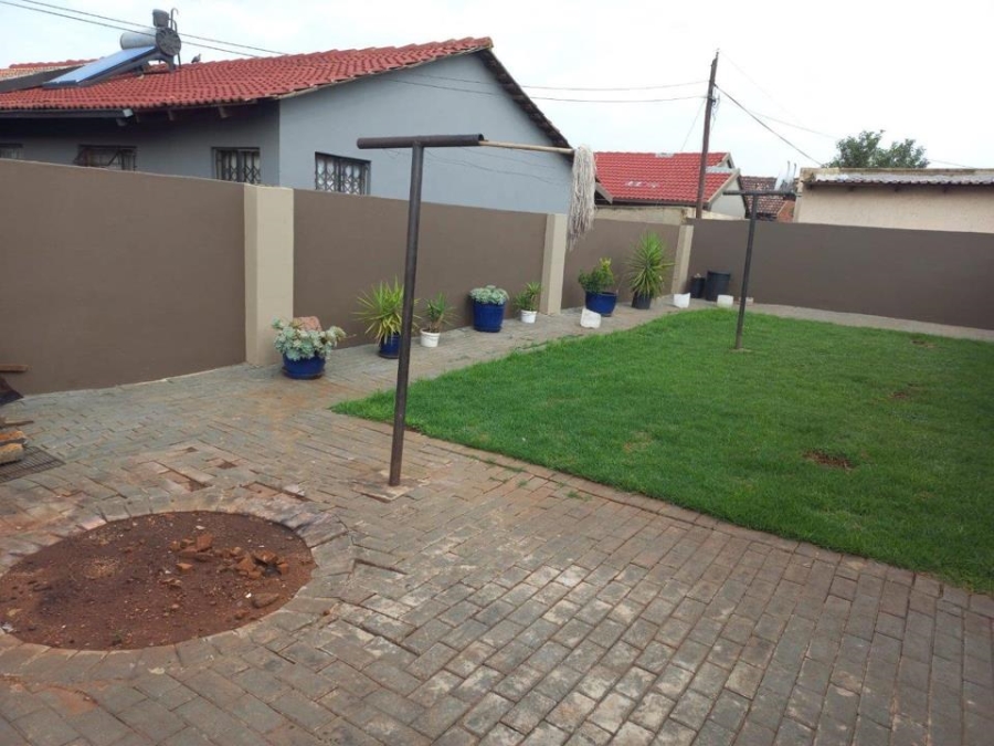 3 Bedroom Property for Sale in Vosloorus Gauteng