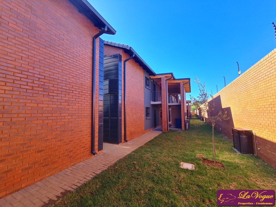 To Let 2 Bedroom Property for Rent in Olympus AH Gauteng