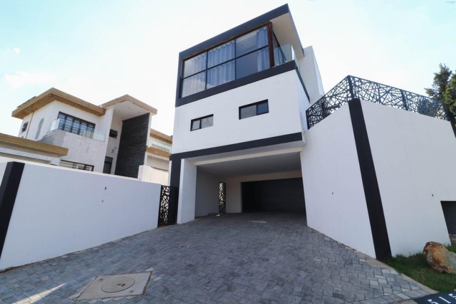 4 Bedroom Property for Sale in Homes Haven Gauteng