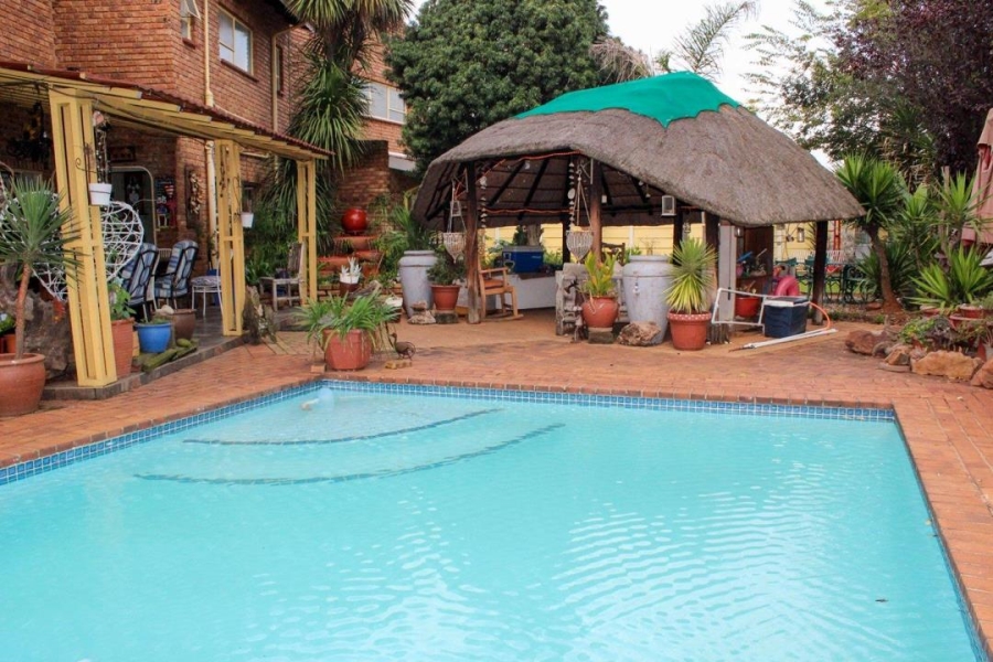 5 Bedroom Property for Sale in Dersley Gauteng