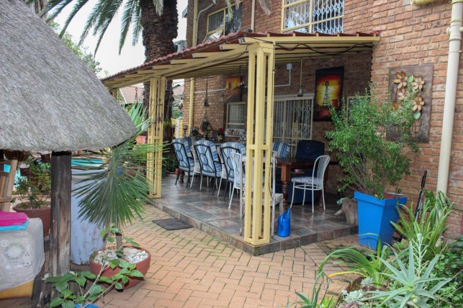 5 Bedroom Property for Sale in Dersley Gauteng