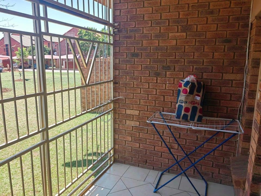 2 Bedroom Property for Sale in Wonderpark Estate Gauteng