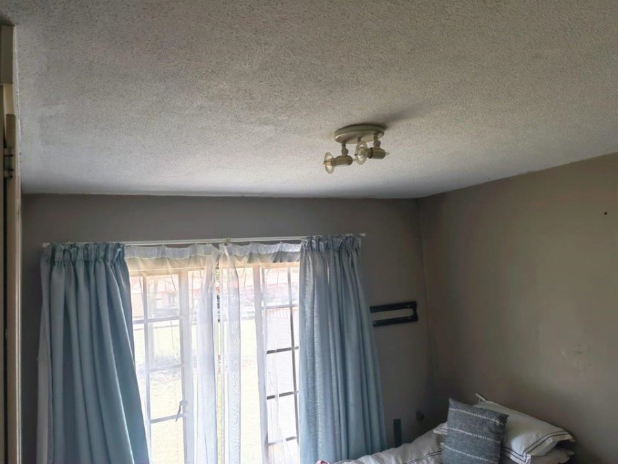 2 Bedroom Property for Sale in Wonderpark Estate Gauteng