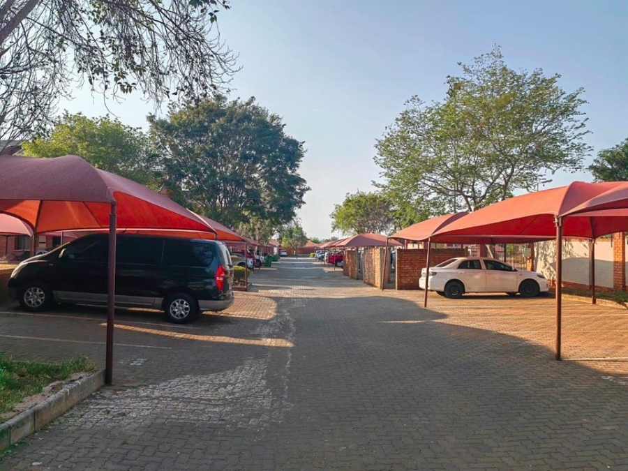 2 Bedroom Property for Sale in Wonderpark Estate Gauteng