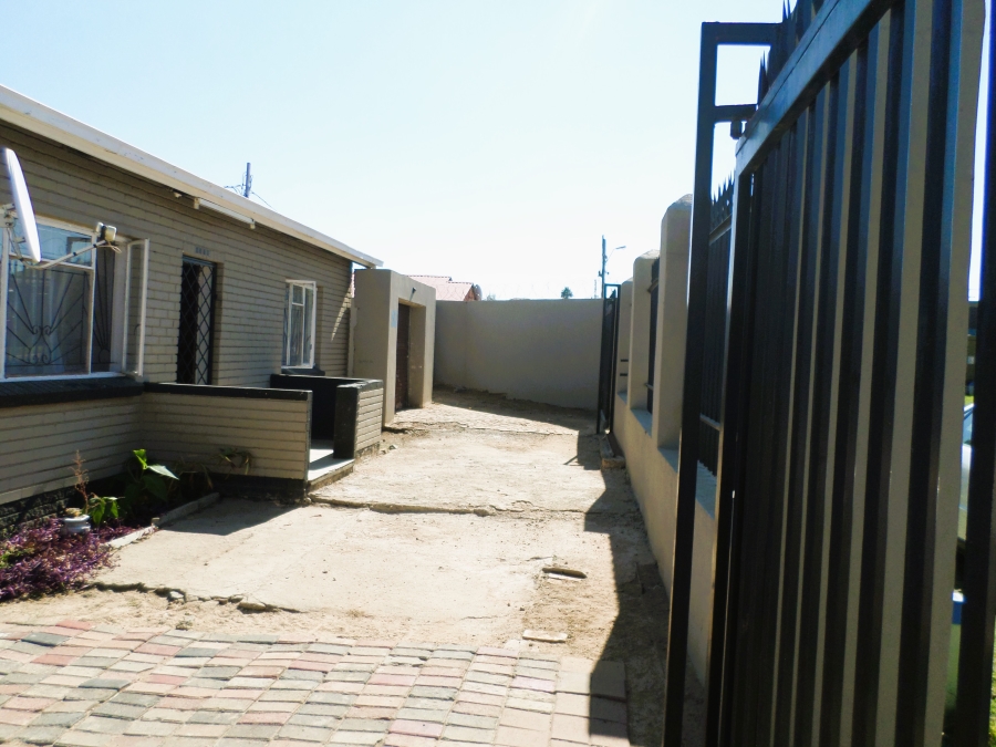 2 Bedroom Property for Sale in Eldorado Park Gauteng