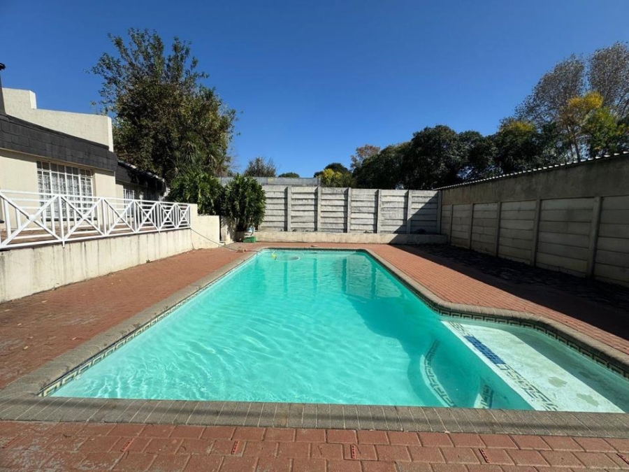 To Let 3 Bedroom Property for Rent in Parkhill Gardens Gauteng