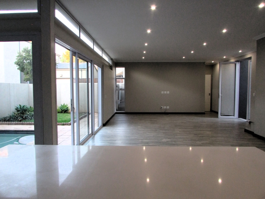 To Let 3 Bedroom Property for Rent in Baileys Muckleneuk Gauteng