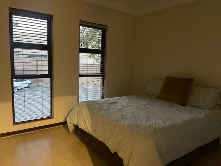 To Let 2 Bedroom Property for Rent in Fourways Gauteng