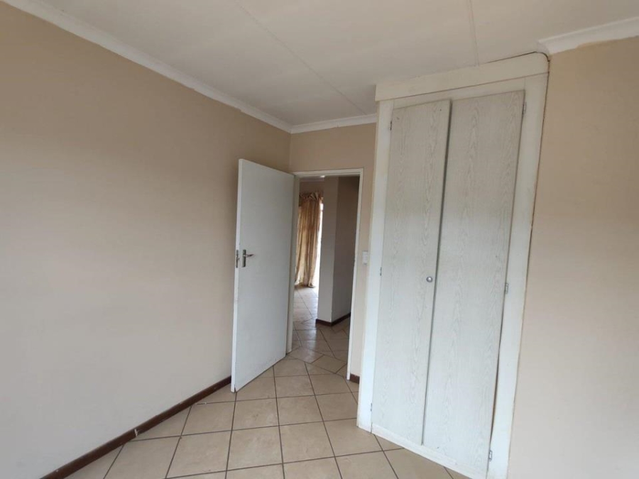 2 Bedroom Property for Sale in Wonderpark Estate Gauteng