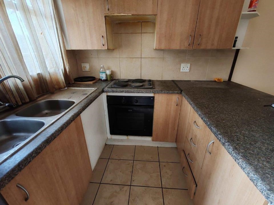 2 Bedroom Property for Sale in Wonderpark Estate Gauteng