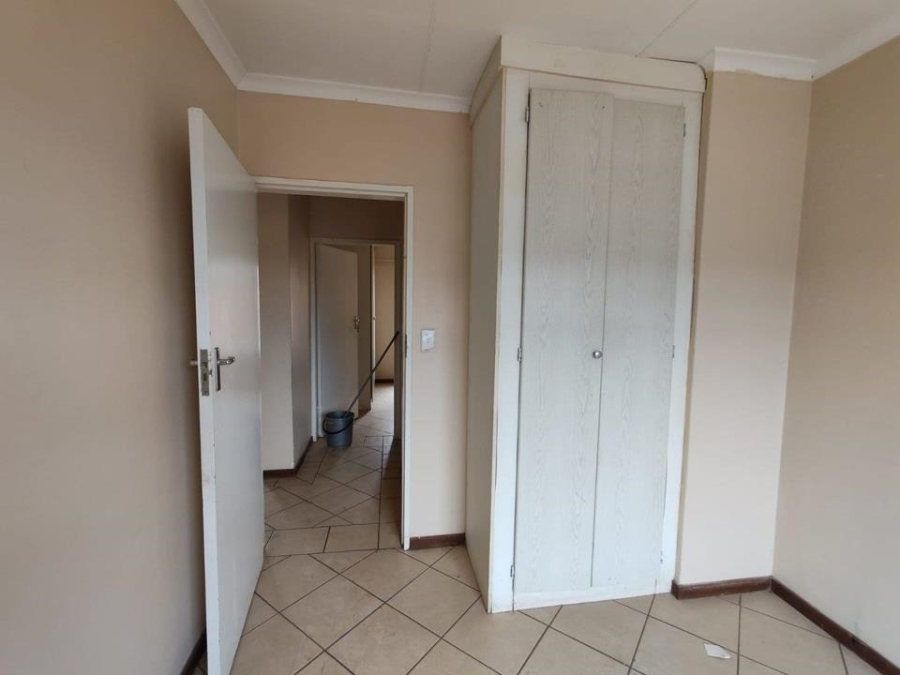 2 Bedroom Property for Sale in Wonderpark Estate Gauteng