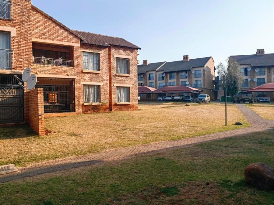 2 Bedroom Property for Sale in Wonderpark Estate Gauteng