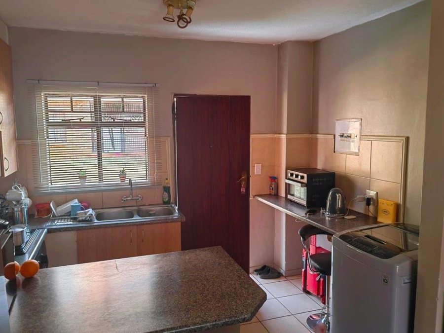 2 Bedroom Property for Sale in Wonderpark Estate Gauteng