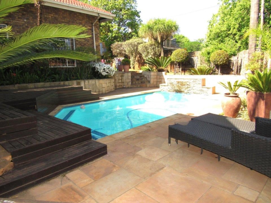 5 Bedroom Property for Sale in Eldoraigne Gauteng