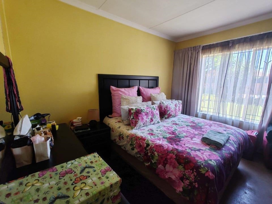 2 Bedroom Property for Sale in Nkwe Estate Gauteng