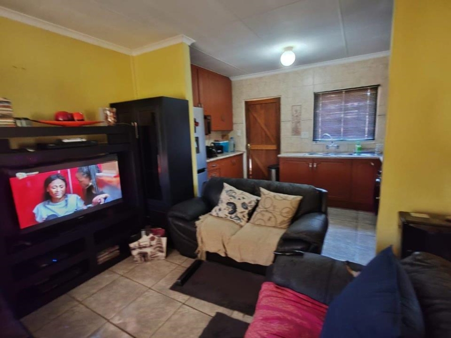 2 Bedroom Property for Sale in Nkwe Estate Gauteng