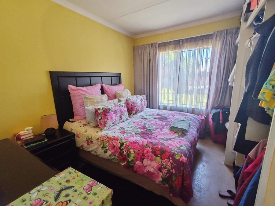 2 Bedroom Property for Sale in Nkwe Estate Gauteng