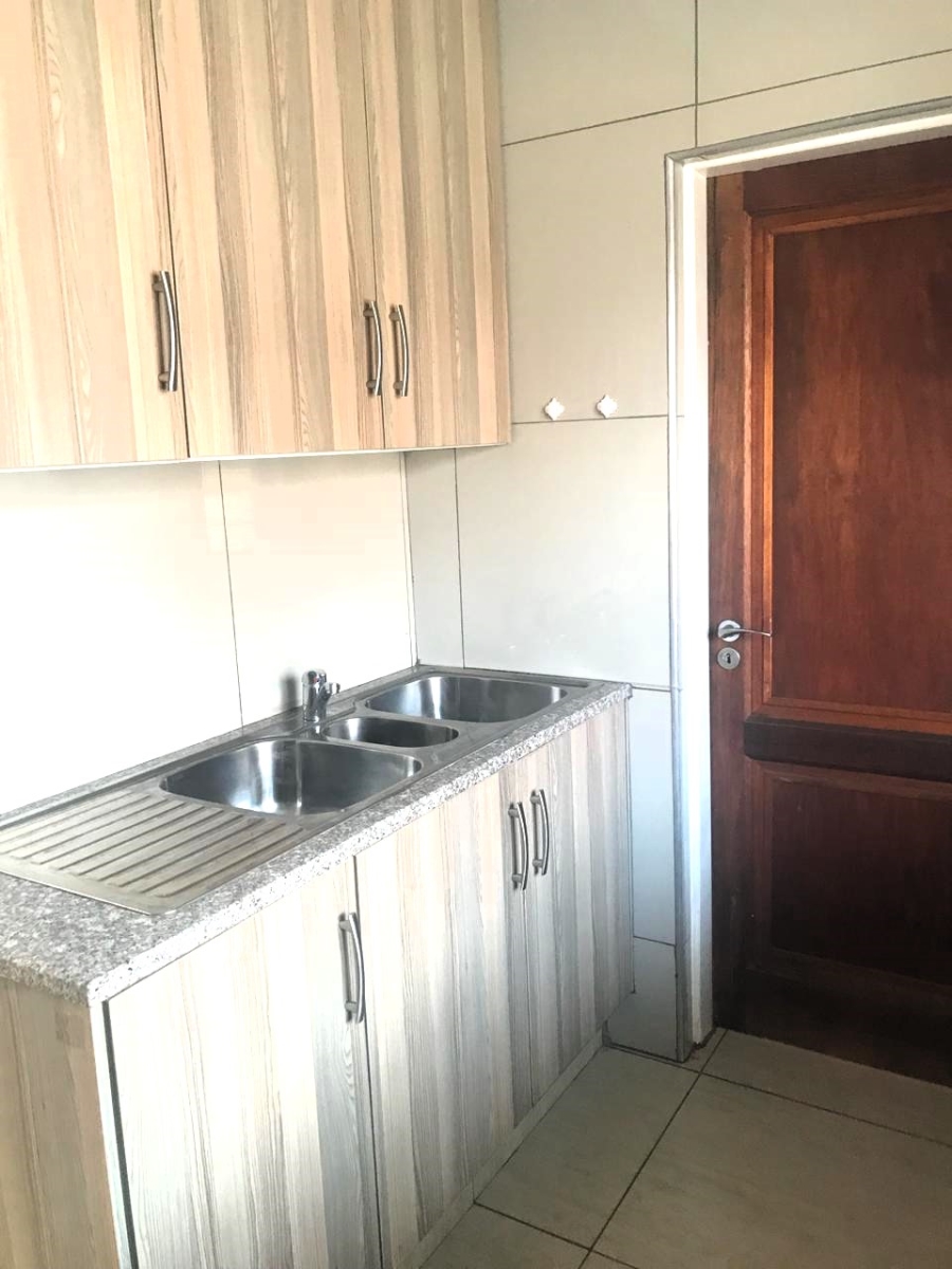 To Let 3 Bedroom Property for Rent in Equestria Gauteng