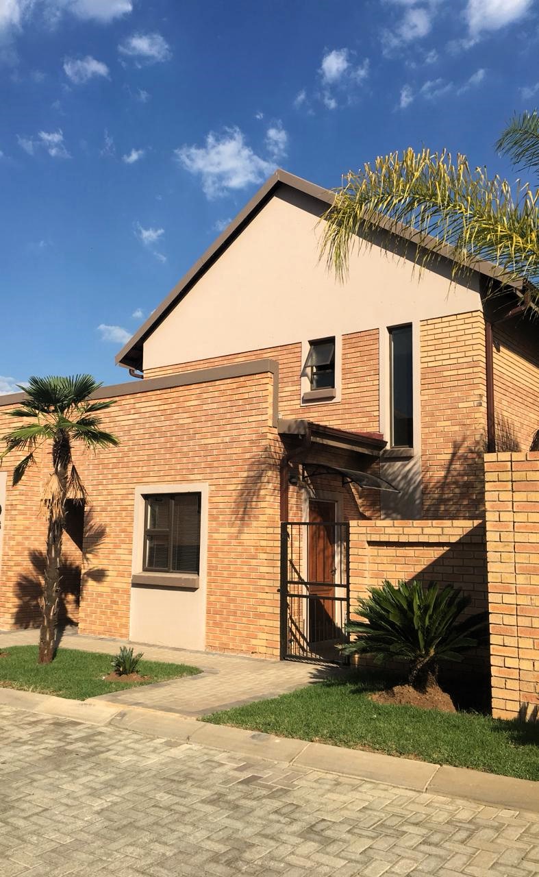 To Let 3 Bedroom Property for Rent in Equestria Gauteng