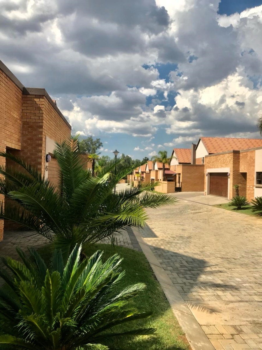 To Let 3 Bedroom Property for Rent in Equestria Gauteng