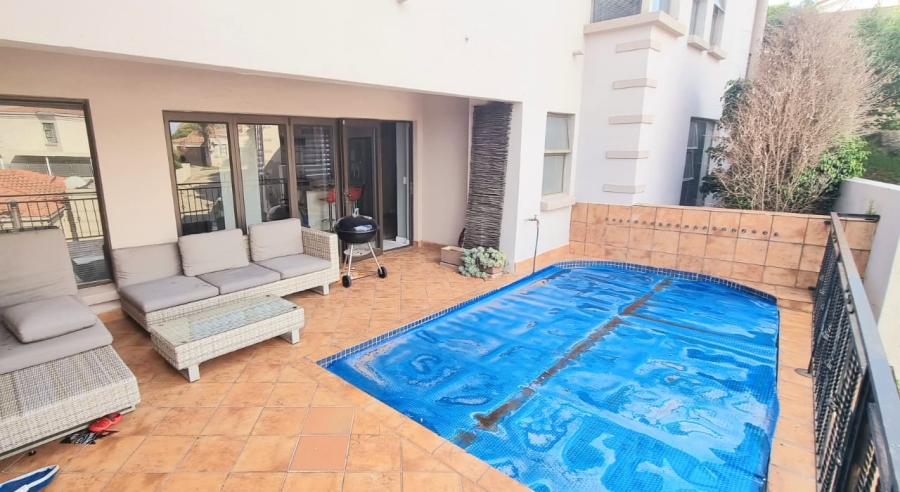 4 Bedroom Property for Sale in Northcliff Gauteng