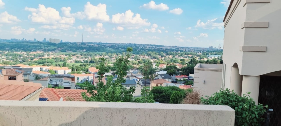 4 Bedroom Property for Sale in Northcliff Gauteng