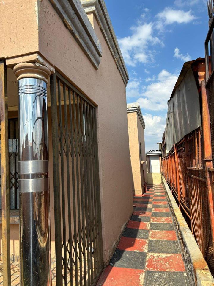 3 Bedroom Property for Sale in Duduza Gauteng