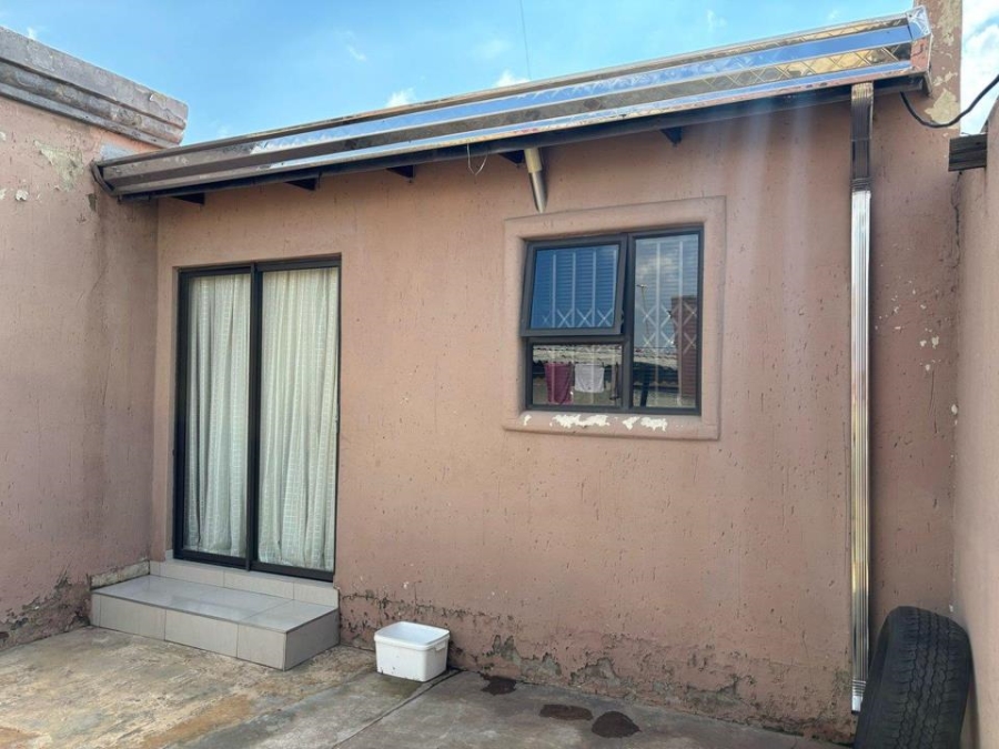 3 Bedroom Property for Sale in Duduza Gauteng