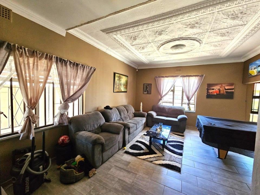 3 Bedroom Property for Sale in Noycedale Gauteng