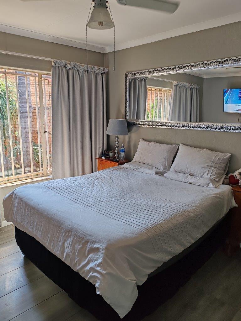 3 Bedroom Property for Sale in Wierda Park Gauteng