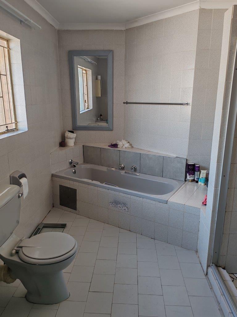 3 Bedroom Property for Sale in Wierda Park Gauteng