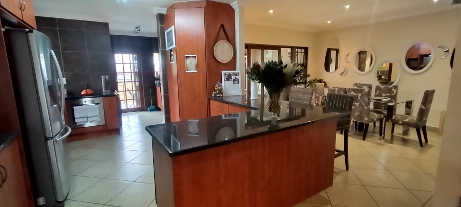 3 Bedroom Property for Sale in Amberfield Gauteng